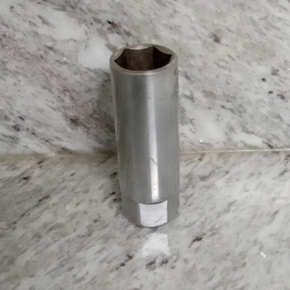 CRAFTSMAN -EE- 43324 5/8" SPARK PLUG SOCKET